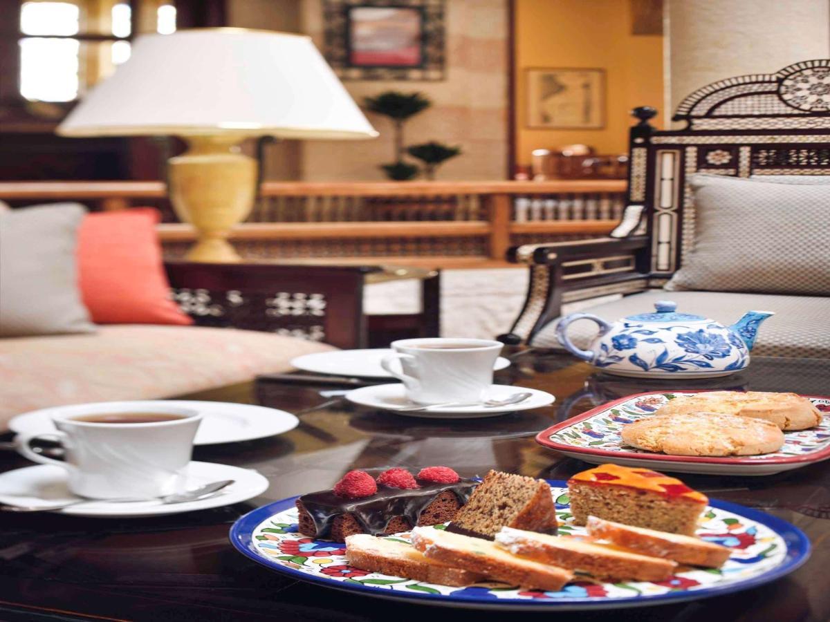 Moevenpick Resort Petra Wadi Musa Eksteriør bilde Afternoon tea at the Taj Mahal Palace, Mumbai