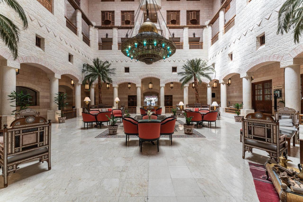 Moevenpick Resort Petra Wadi Musa Eksteriør bilde The lobby of the hotel