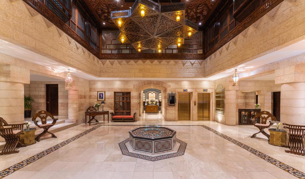 Moevenpick Resort Petra Wadi Musa Eksteriør bilde The hotel's lobby