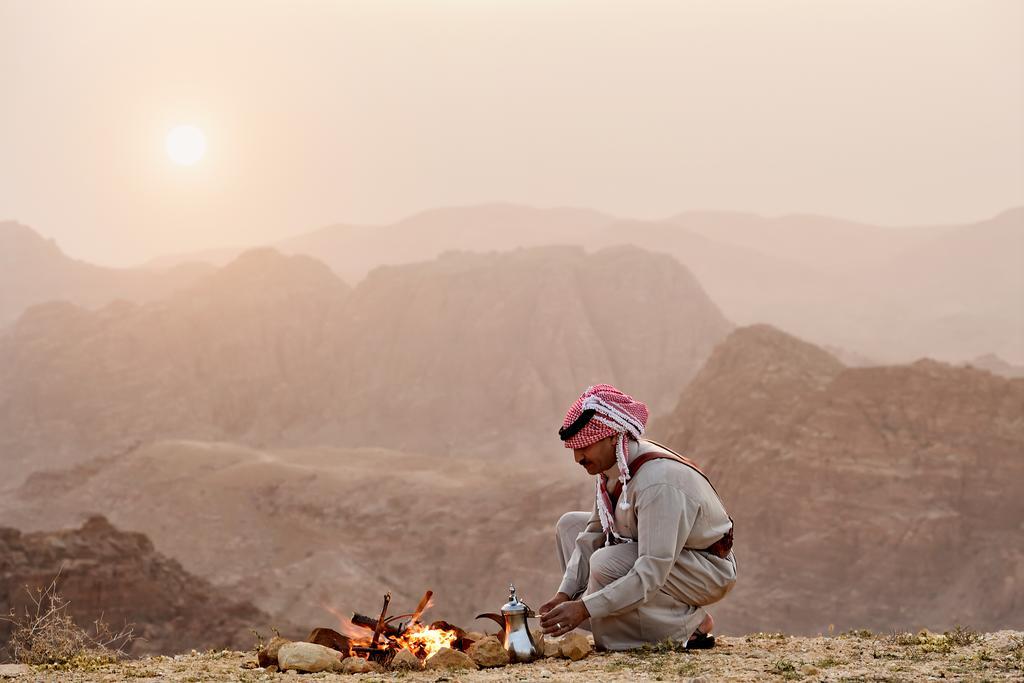 Moevenpick Resort Petra Wadi Musa Eksteriør bilde A Bedouin in Wadi Rum